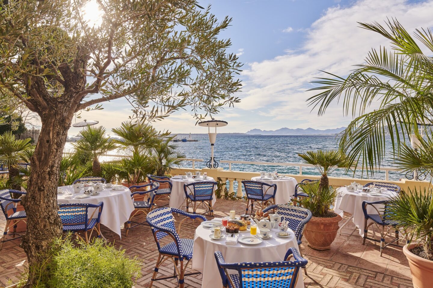 La terrasse de l'hôtel © Hôtels Belles Rives