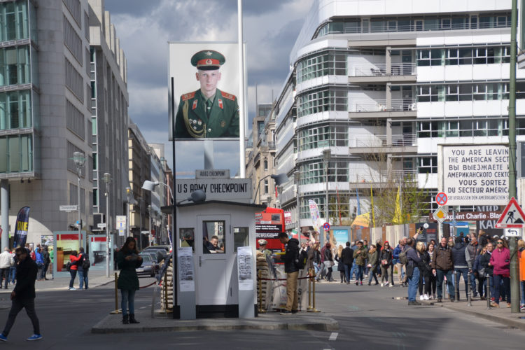 Berlin-CheckpointCharlie