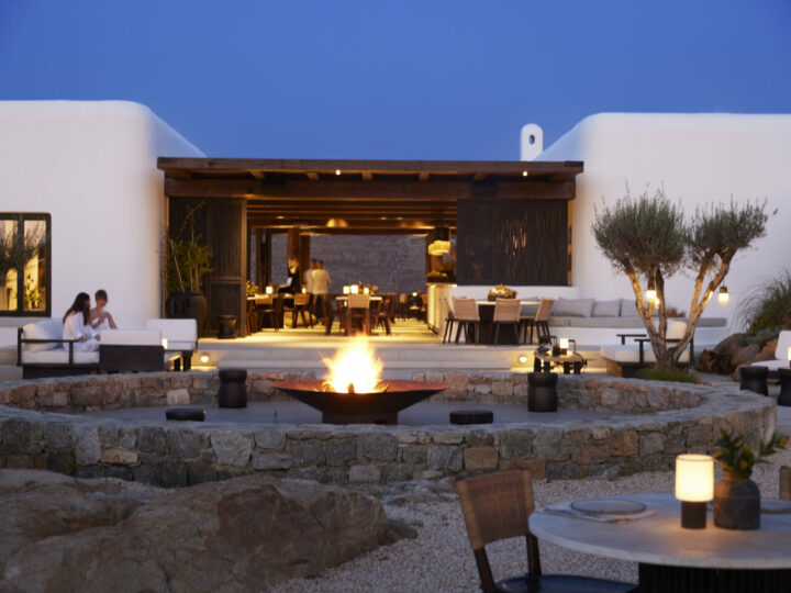 Kakesma Mykonos : un refuge perché sur la mer Egée.