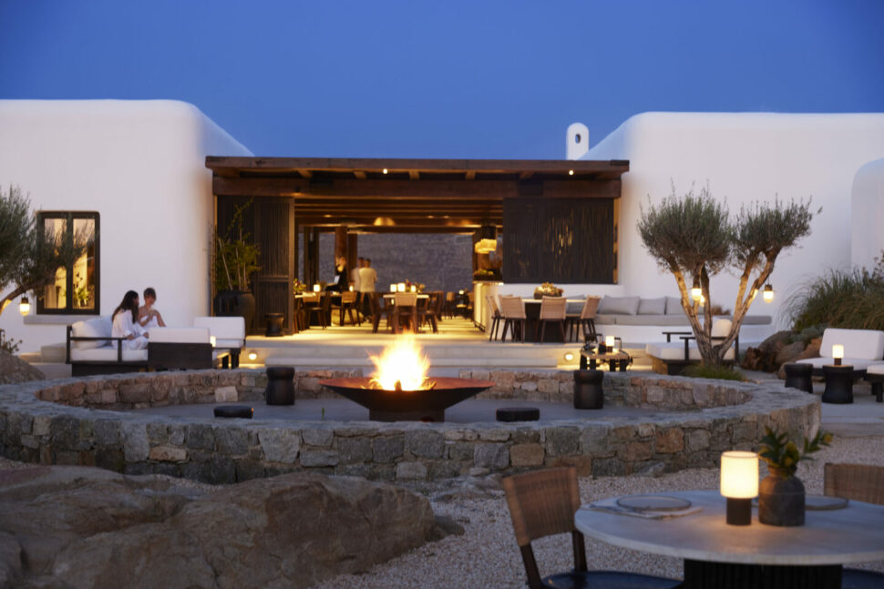 Le restaurant lounge de l'hôtel 5 étoiles à Mykonos © Kalesma Mykonos