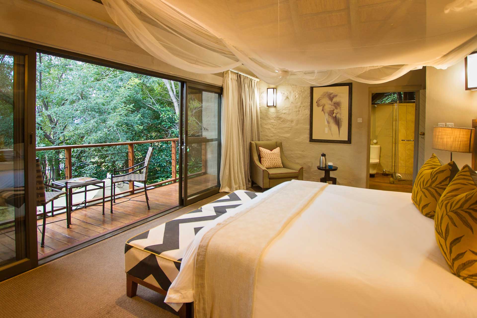 © Victoria Falls Safari Lodge