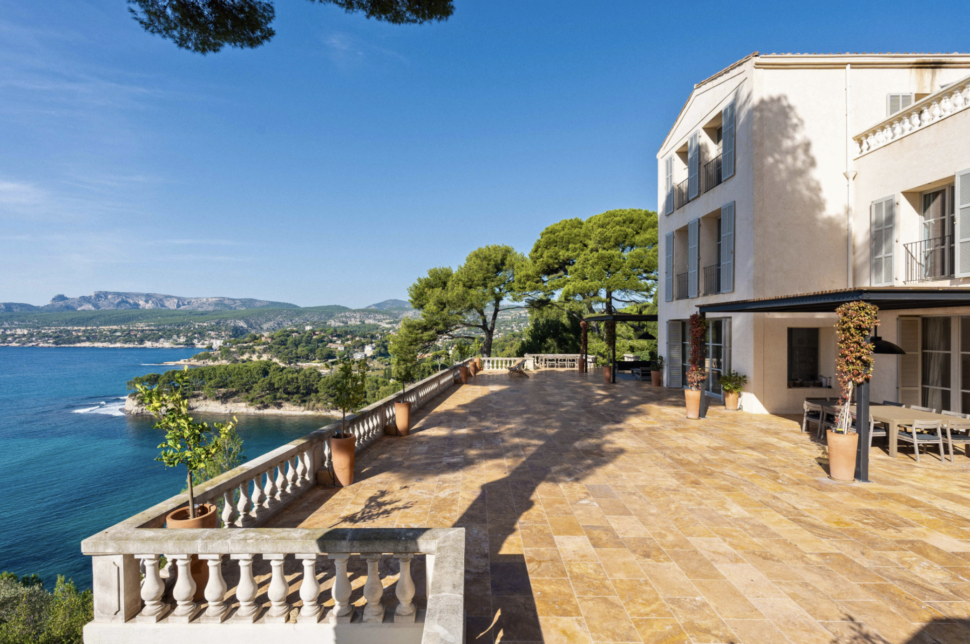 Les plus belles villas de luxe à louer sur la Côte d'Azur : la Villa Cassis © Homanie