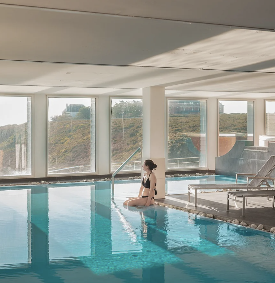 La piscine intérieure de l'hôtel en Bretagne © Castel Clara