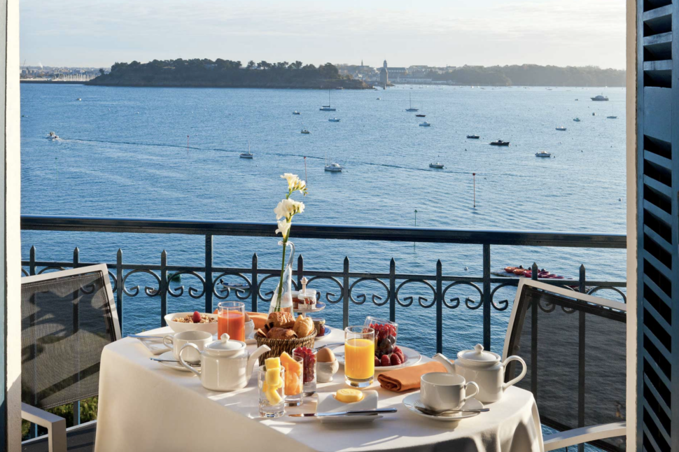 La vue depuis Le Grand Hôtel de Dinard en Bretagne © Grand Hôtel de Dinard, Barrière