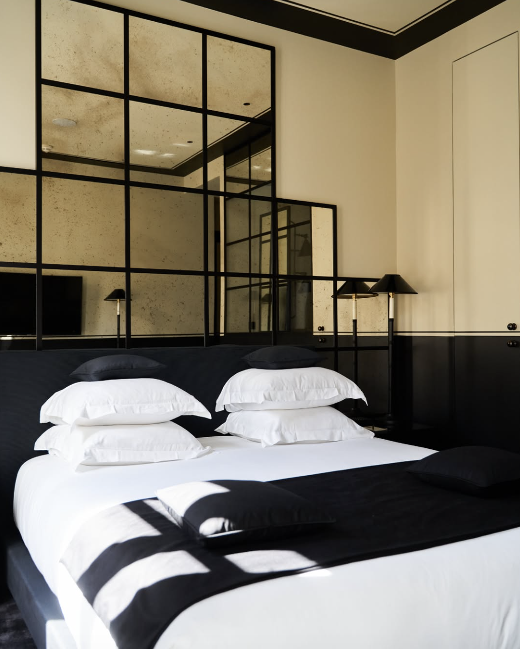 Une chambre de l'hôtel © Monsieur George Hôtel