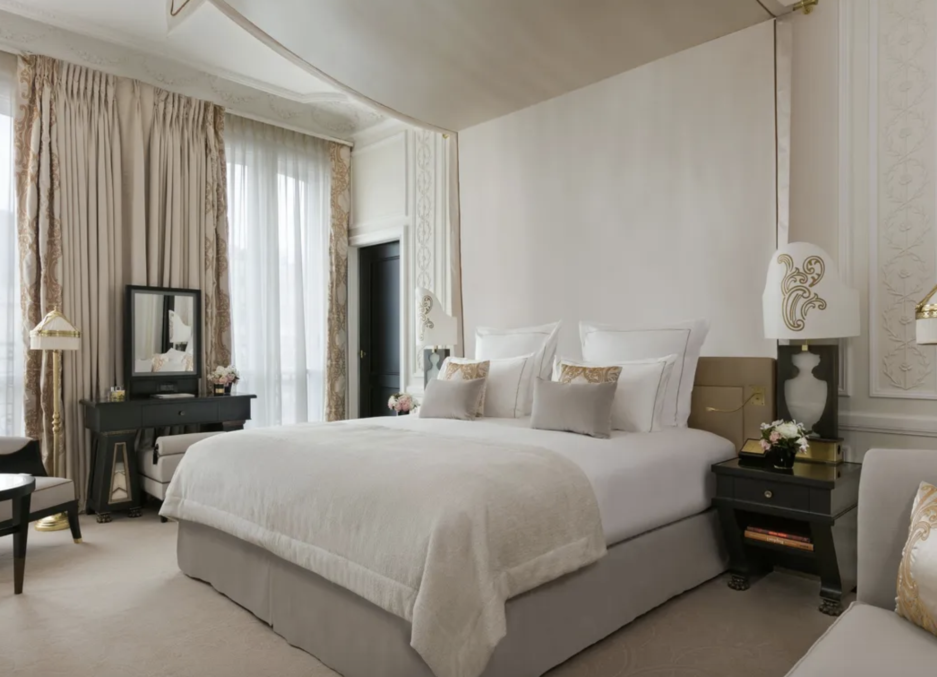 Une des très belles chambres de l'hôtel © Hôtel Barrière Le Fouquet's Paris