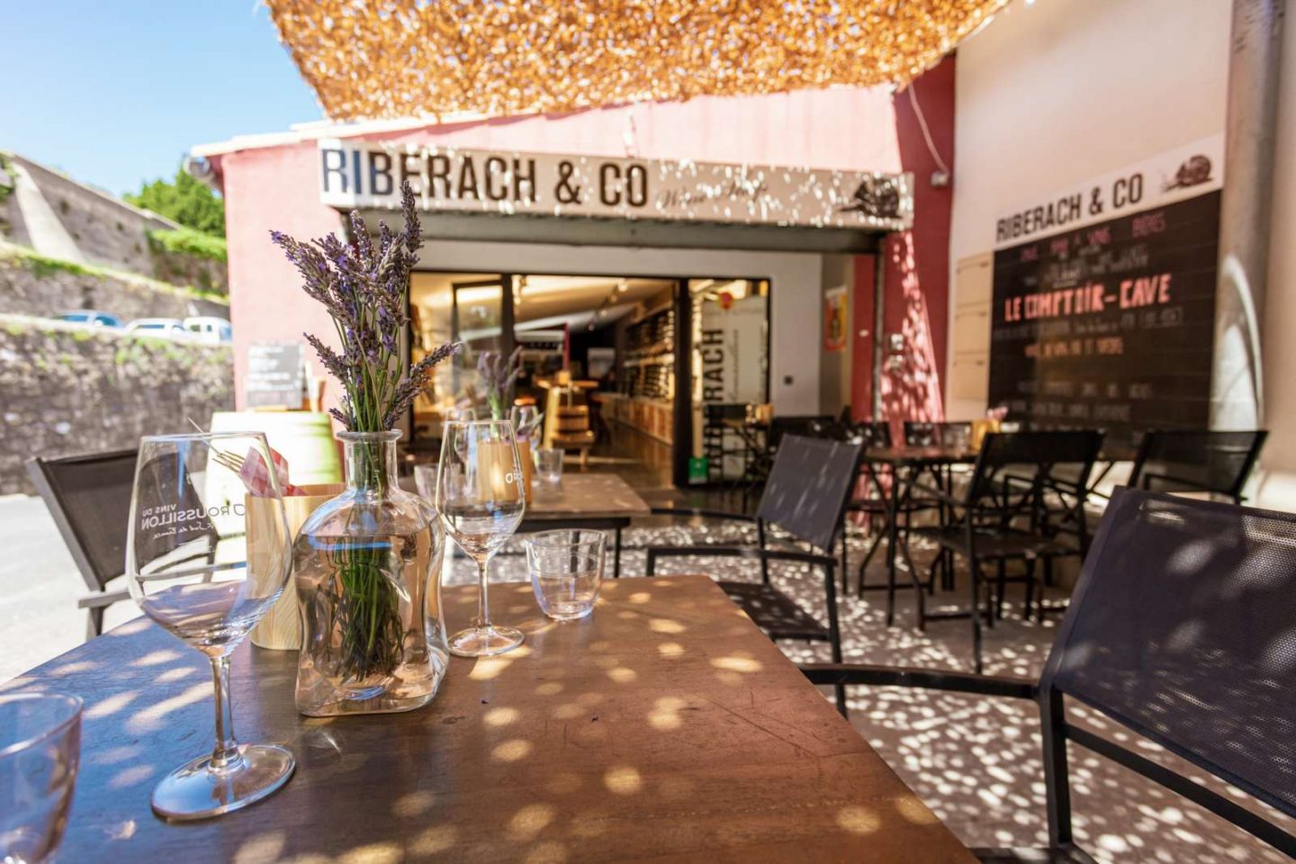 Domaine Riberach, dormir dans une cave catalane © DR