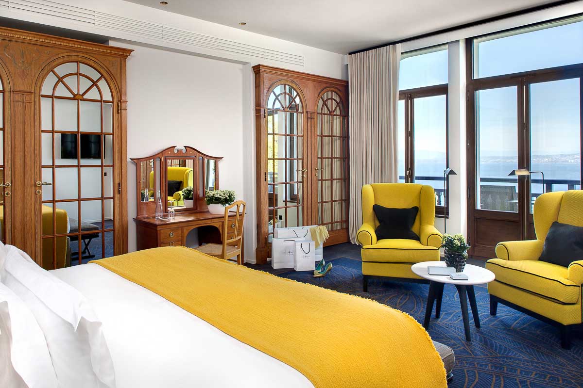 Une chambre dans l'hôtel Royal Evian © Jerome Mondiere