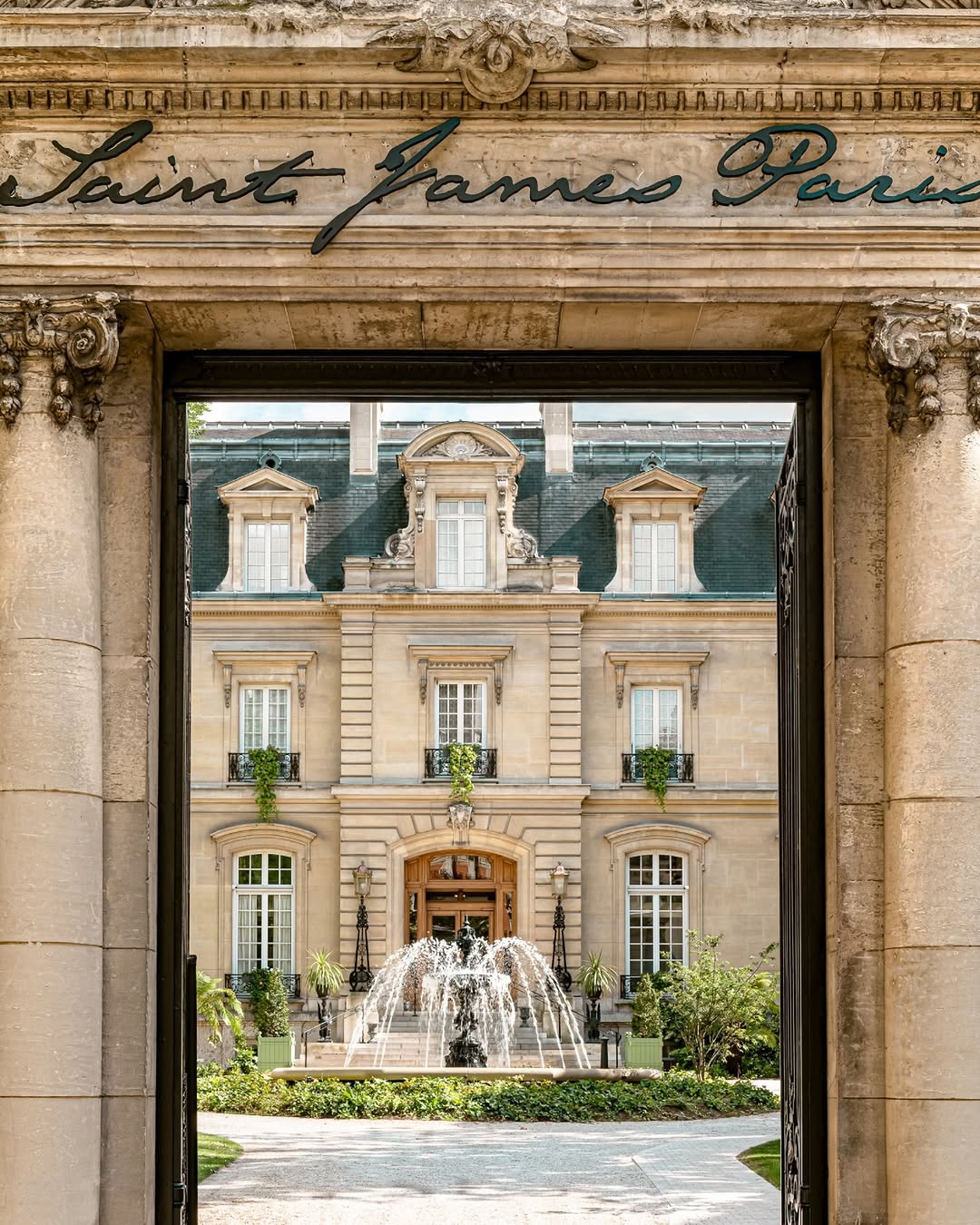 © Hôtel Saint James Paris
