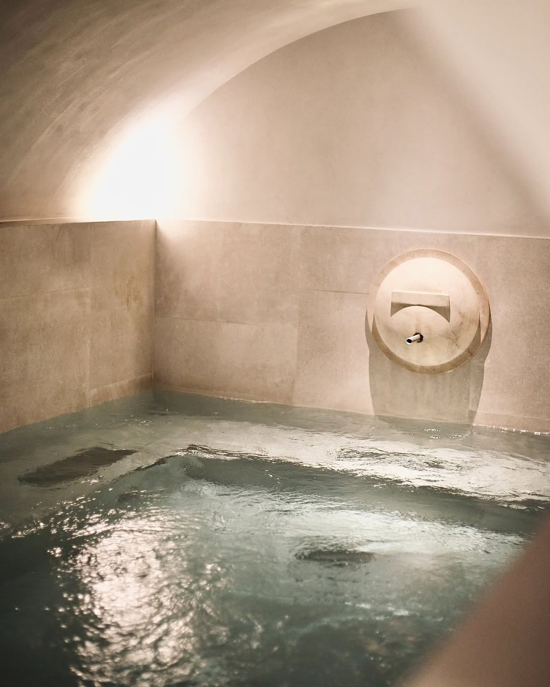 Le Bain Romain © Cour des Vosges