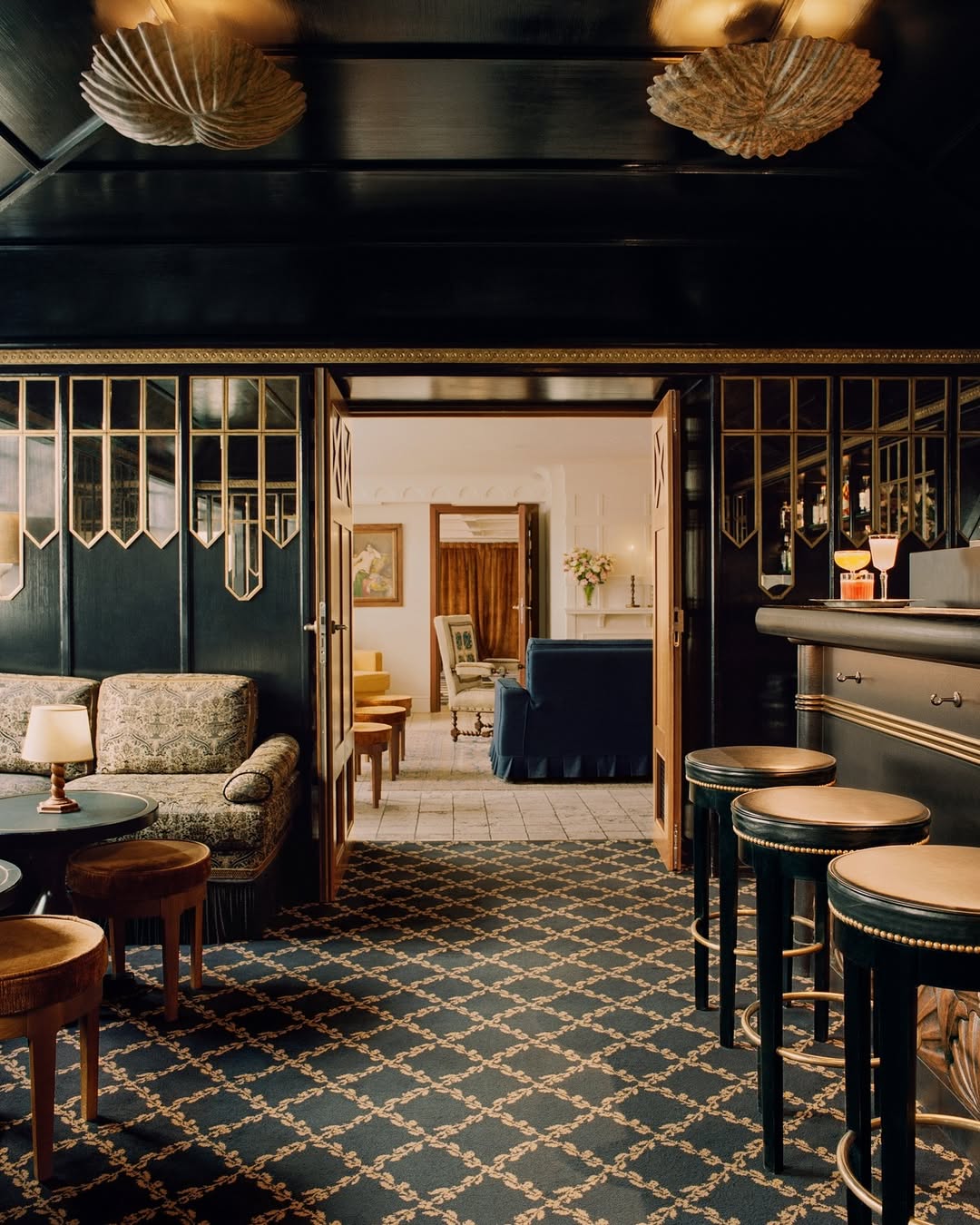 Le Bar La Coquille d'Or © Château Voltaire