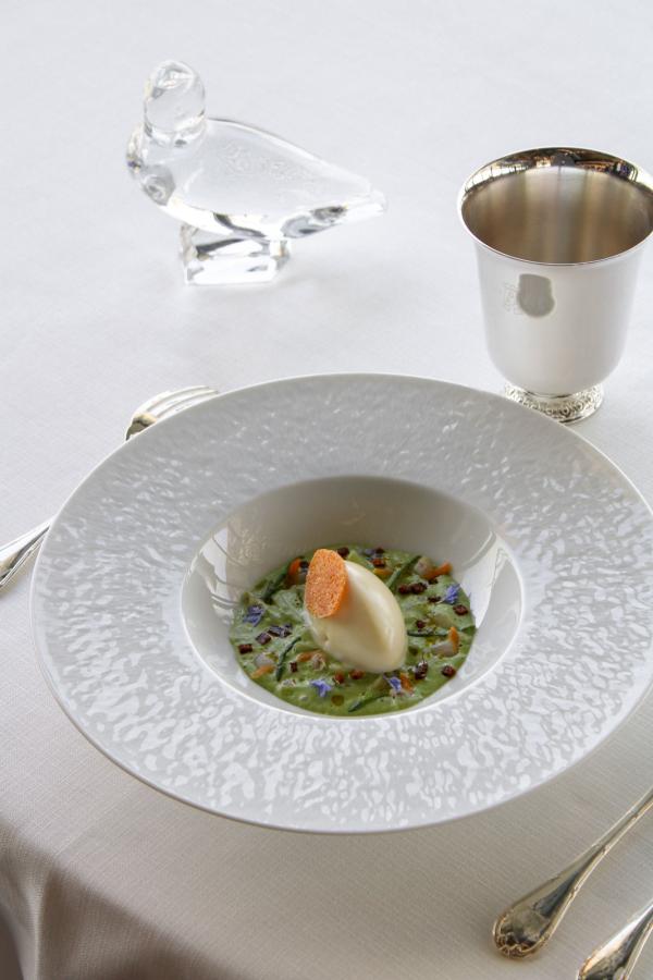 Déguster une quenelle de sandre à la tour d'Argent © Matthieu Salvaing