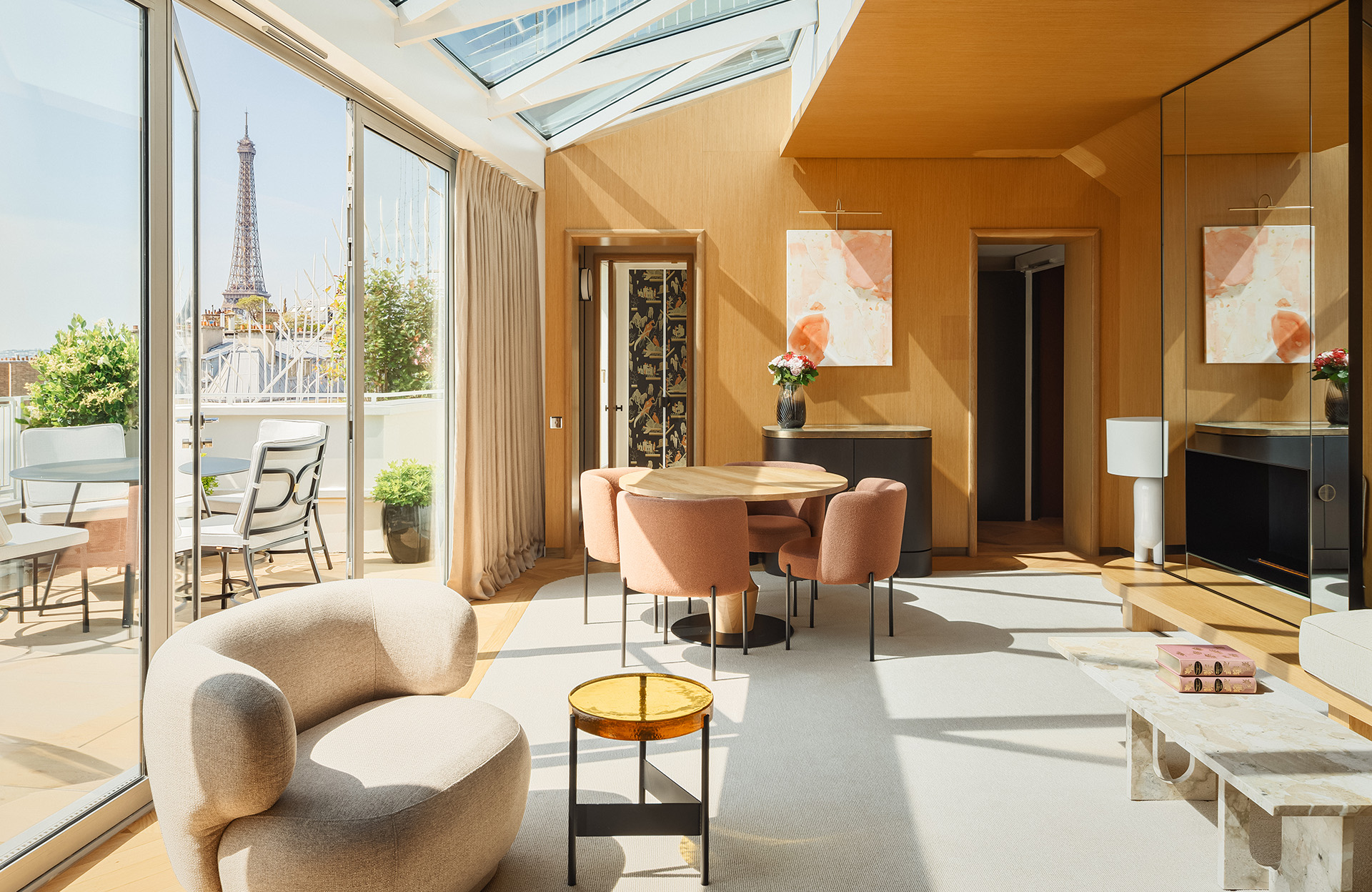 Une suite de l'Hôtel de Sers à Paris