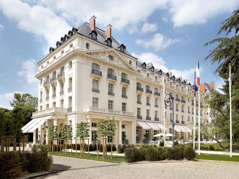 Parmi les plus beaux hôtels des Yvelines, le Waldorf Astoria Versailles - Trianon Palace © Hilton 2026