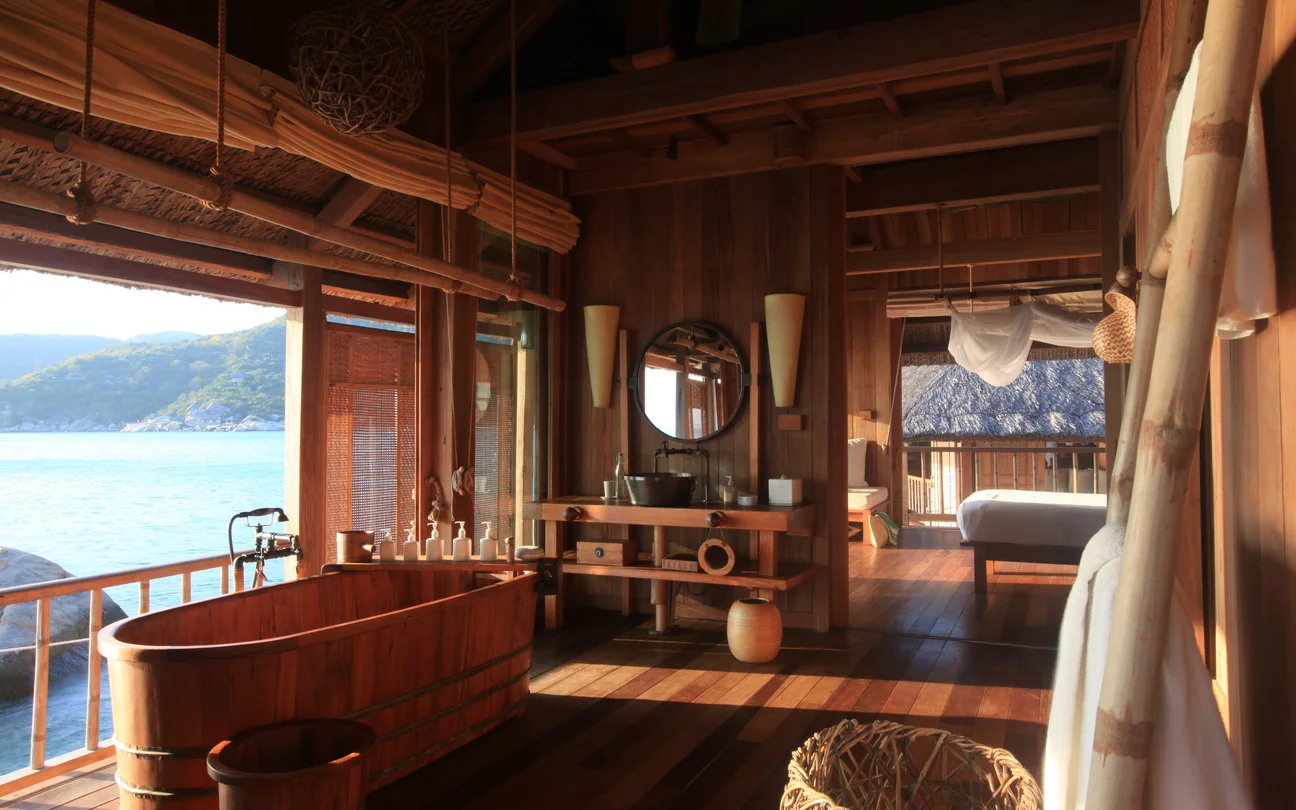 Water_Pool_Villa_bathroom © Six Senses Ninh Van Bay
