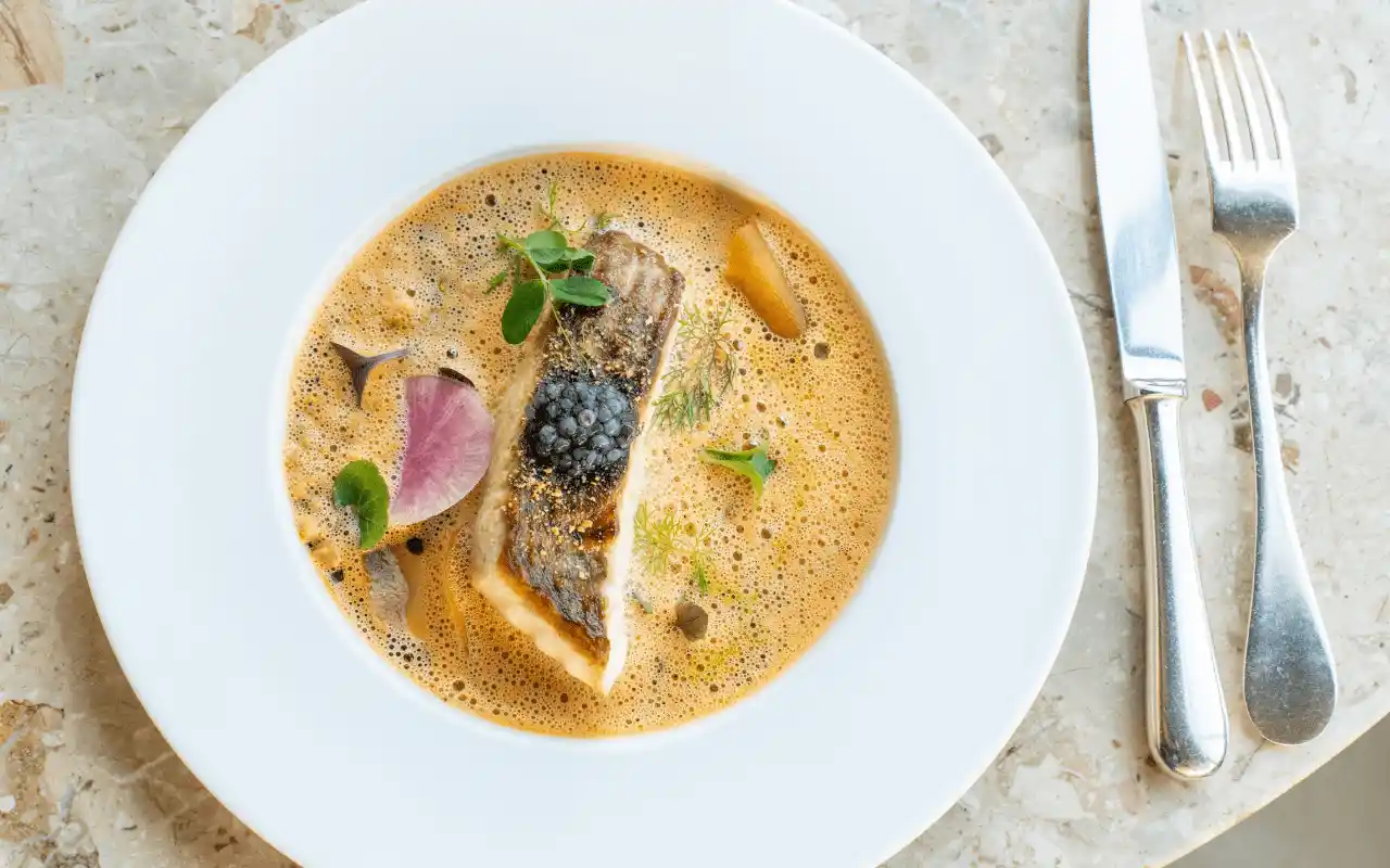 Dîner au restaurant de l'hôtel © Château de Rochecotte