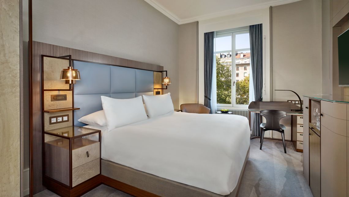 La chambre de l'hôtel de luxe © Ritz-Carlton